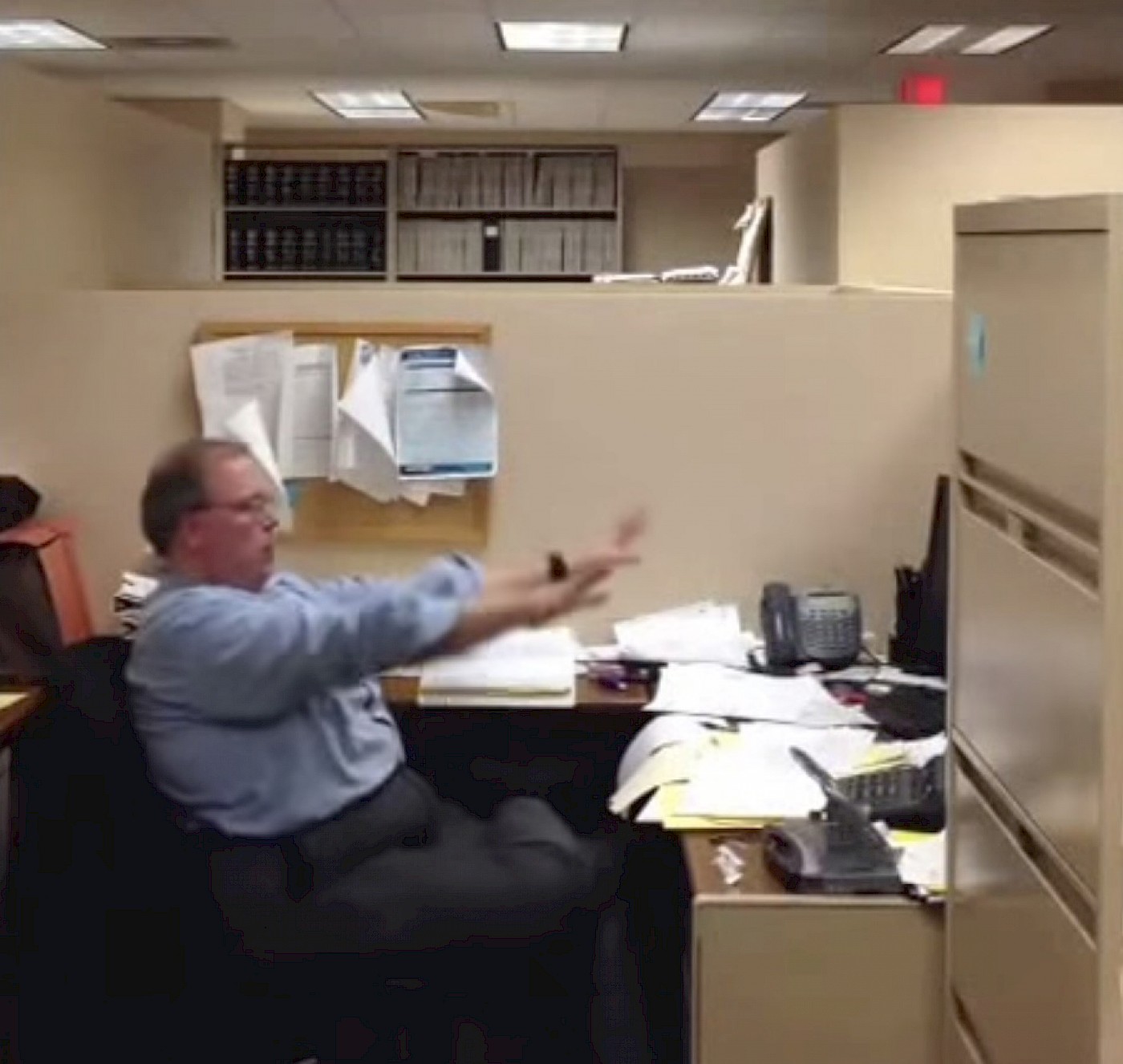 [Irate Employee!, Crazy employee, scary co-worker, office space](https://youtu.be/yV1Jtq8uePU)